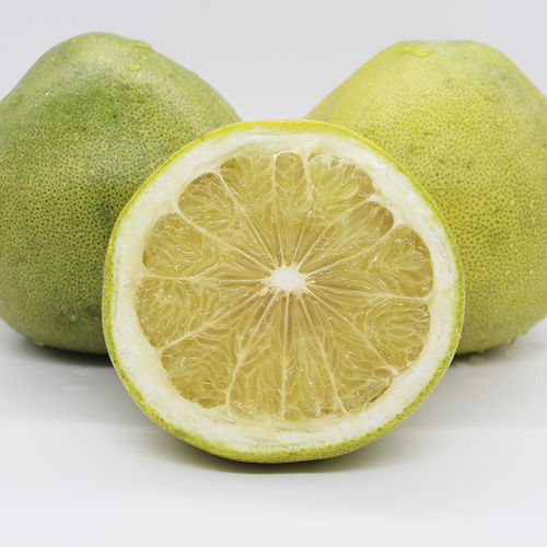泰國青柚 薄皮多汁的清新水果之選